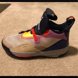 Air Jordan 33 (Visible Utility) 2019 (Size 8.5)